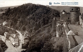 Bouillon - Route de France et le Château