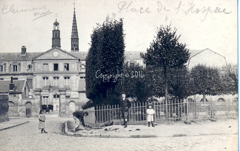 clermont - place.jpg