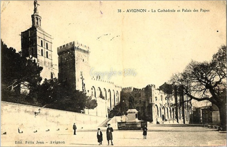 Avignon - la cathédrale.jpg