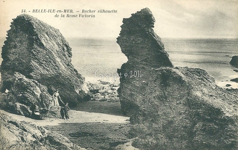 belle-ile-en-mer-rocher-silhouette-de-la-reine-victoria.jpg