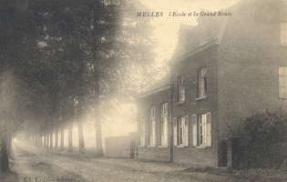 MELLES-école-et-grand-route