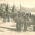 76-dieppe-sur-le-carre-de-la-poissonnerie-vers-1906-poissons-et-crustaces-metiers-de-la-mer-et-port.jpg