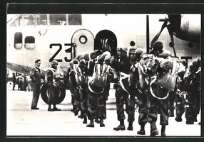 AK-Armee-Belge-Embarquement-a-bord-d-un-C-119