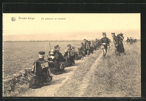 AK-Armee-belge-En-presence-de-l-ennemi-Schuetzenlinie-in-Erwartung-des-Feindes