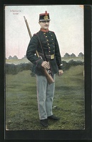 AK-Belgischer-Soldat-mit-Gewehr