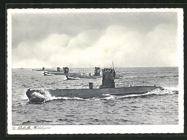 AK-U-Boot-Flotille-Weddigen-in-Formation-U-13-und-U-17.jpg