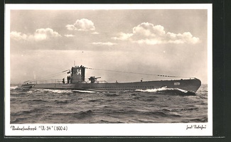 AK-U-Boot-U34-auf-hoher-See