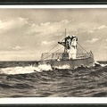 AK-Auftauchendes-U-Boot-auf-hoher-See