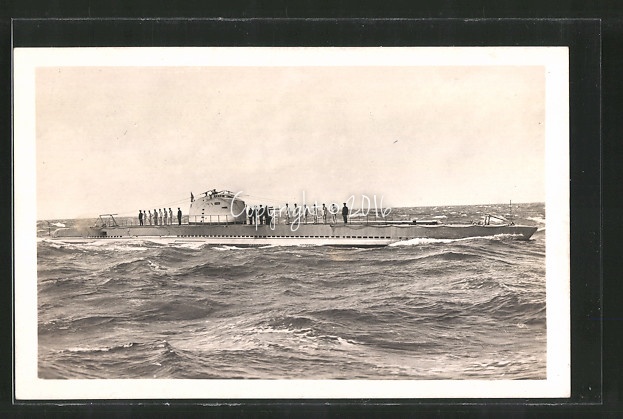 AK-Cherbourg-U-Boot-Diane-auf-See.jpg