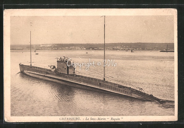 AK-Cherbourg-U-Boot-Sous-Marin-Requin-verlaesst-den-Hafen.jpg