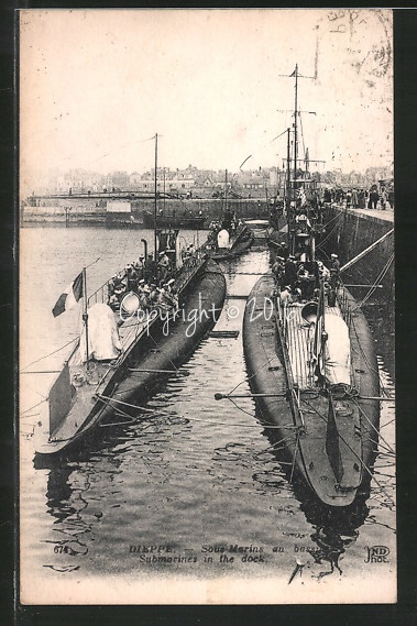 AK-Dieppe-Sous-Marins-au-bassin-Franzoesische-U-Boote.jpg