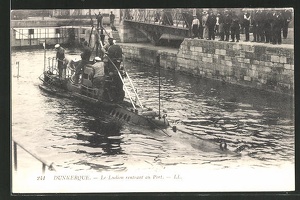 AK-Dunkerque-U-Boot-Ludion-laeuft-aus-dem-Hafen-aus