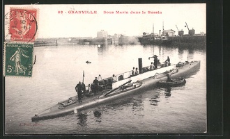 AK-Granville-U-Boot-im-Hafen-Sous-Marin-dans-le-Bassin