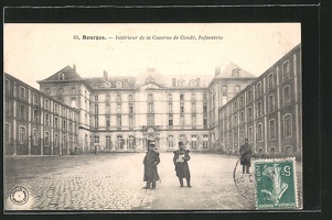 AK-Bourges-Interieur-de-la-Caserne-de-Conde-Infanterie