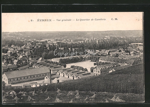 AK-evreux-Vue-generale-Le-Quartier-de-Cavalerie-Kavallerie-Kaserne.jpg