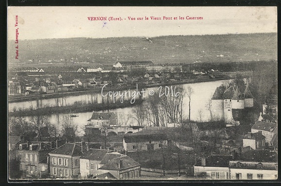 AK-Vernon-Vue-sur-le-Vieux-Pont-et-les-Casernes.jpg