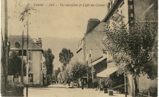 Vic-sur-Cere  (60)