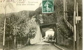 Vic-sur-Cere  (64)