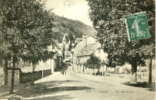 Vic-sur-Cere  (65)