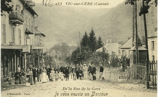Vic-sur-Cere  (72)
