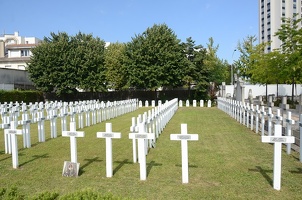 issy les moulineaux tombe belge 03